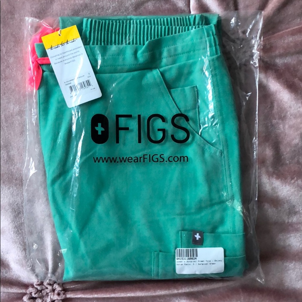 Figs surgical green small yola scrub pants